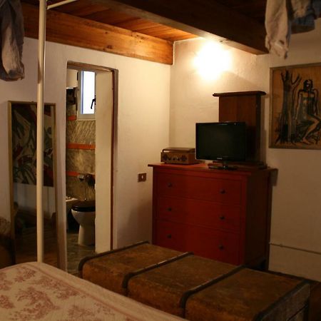 Central Apartment With Garden Milan Bagian luar foto